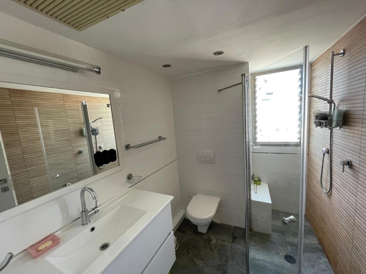 Beautiful 2-Bedroom Condo In The Heart Of Tel Aviv Exterior photo