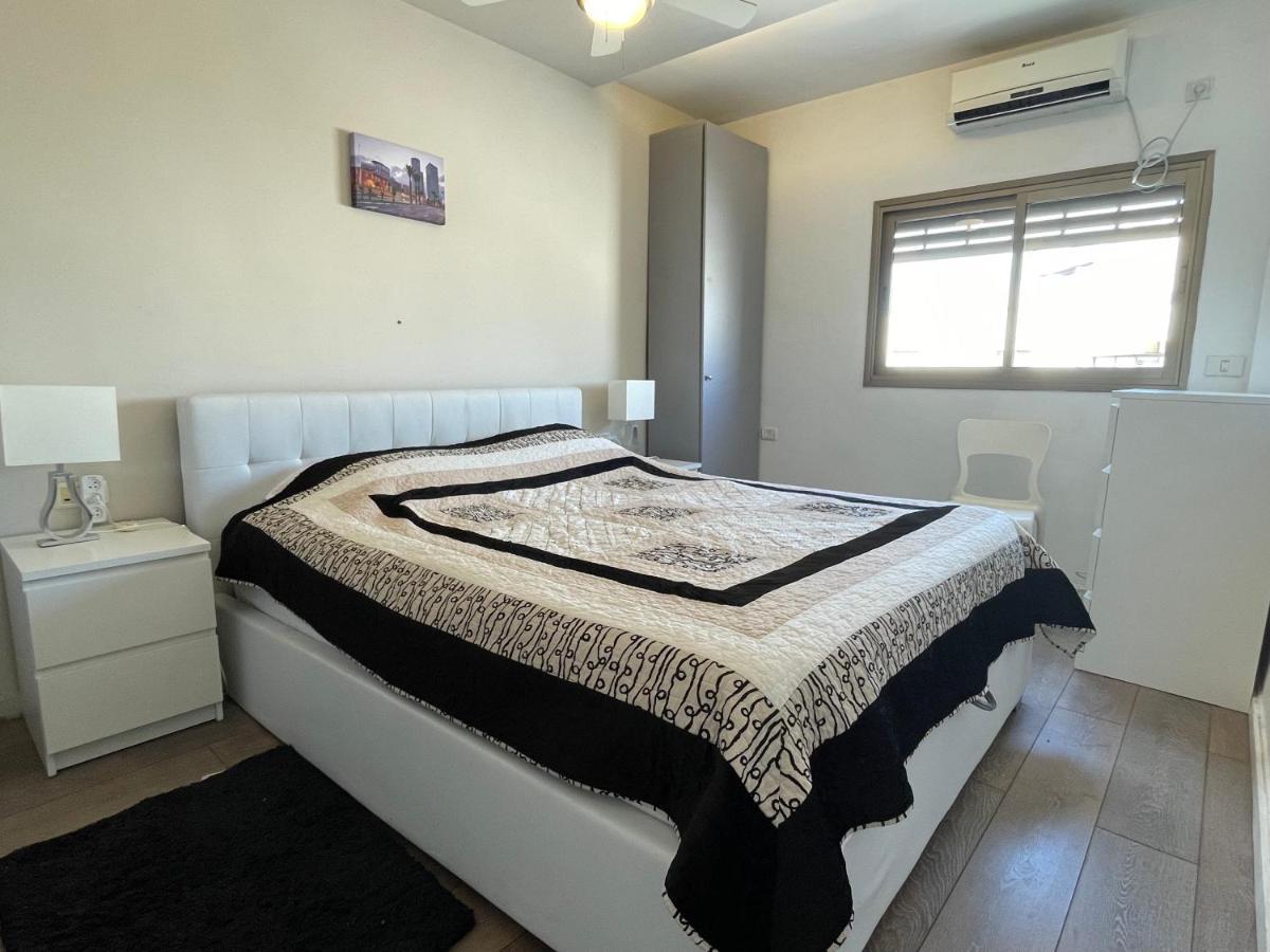 Beautiful 2-Bedroom Condo In The Heart Of Tel Aviv Exterior photo